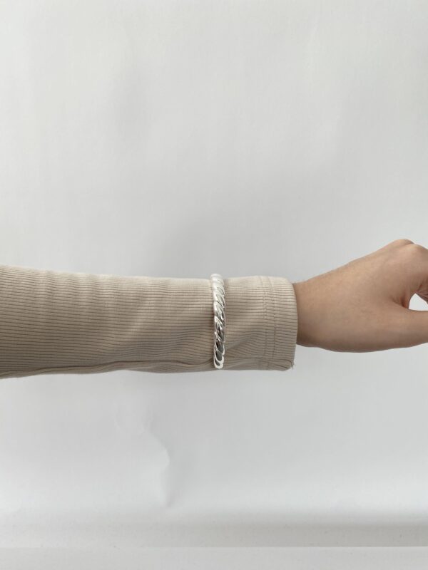 FOUND OBJECT MARKET - OBJECT 1479 - Image 2