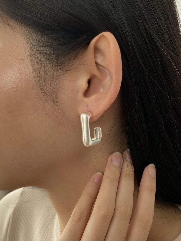 FOUND OBJECT MARKET - OBJECT 1471 - Image 6